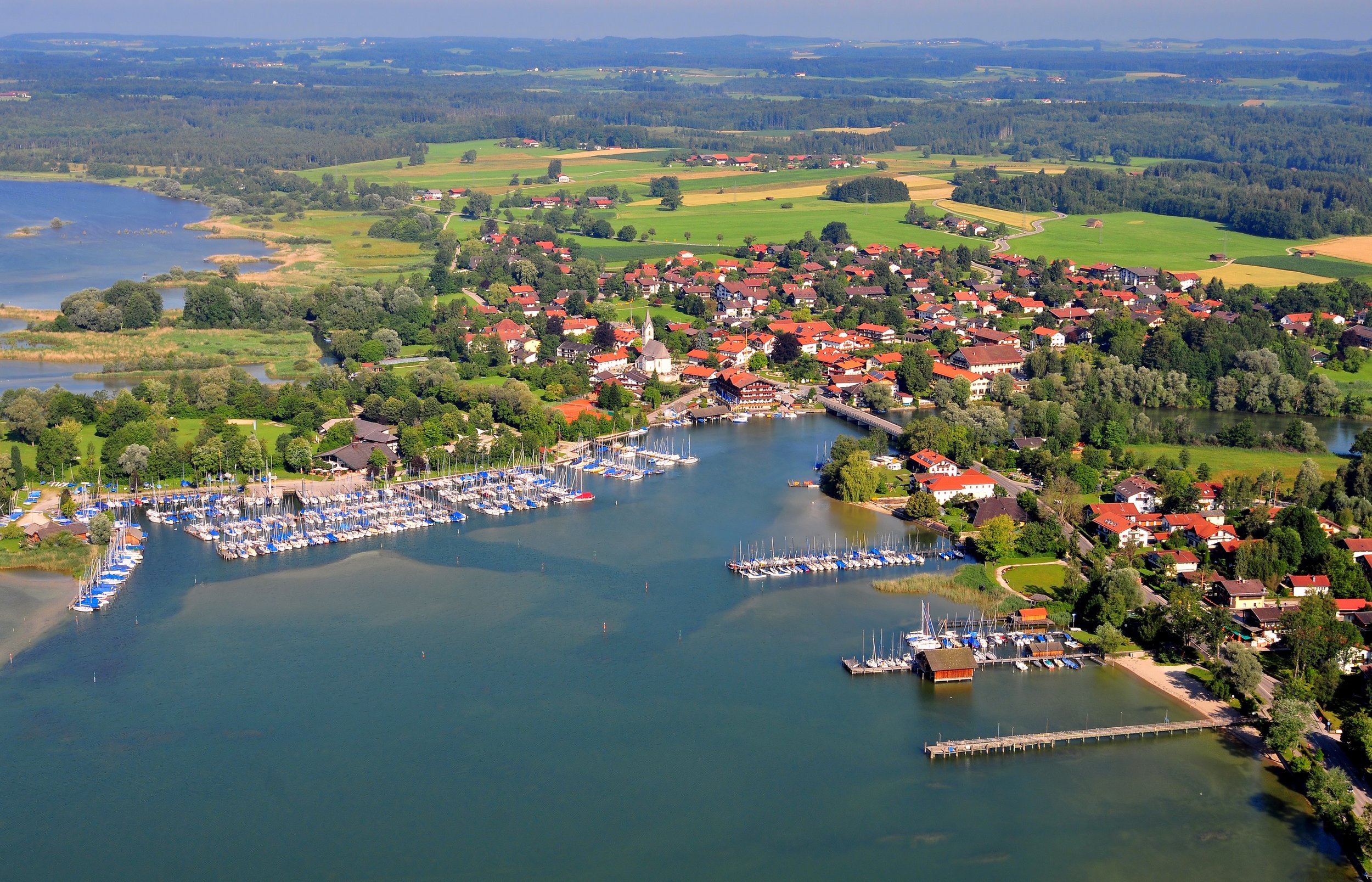 Luftbild der Gemeinde Seeon-Seebruck