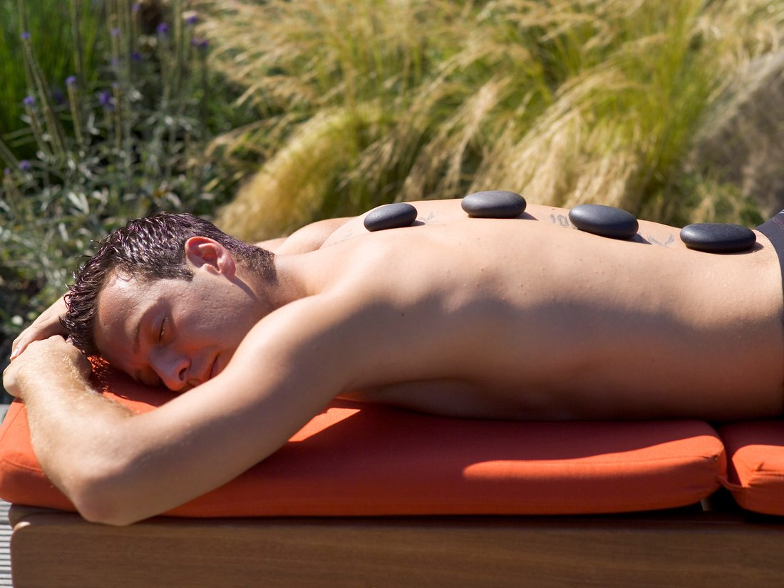 Wellness Anwendungen: Massage Sassi de Vulcan