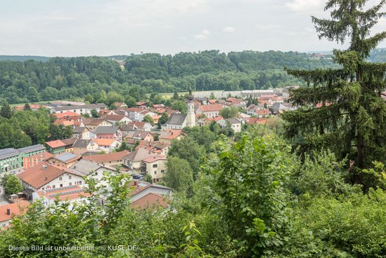 Luftbild der Gemeinde Altenmarkt an der Alz