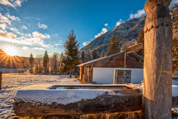 Hütte am Lödensee in Ruhpolding im Winter