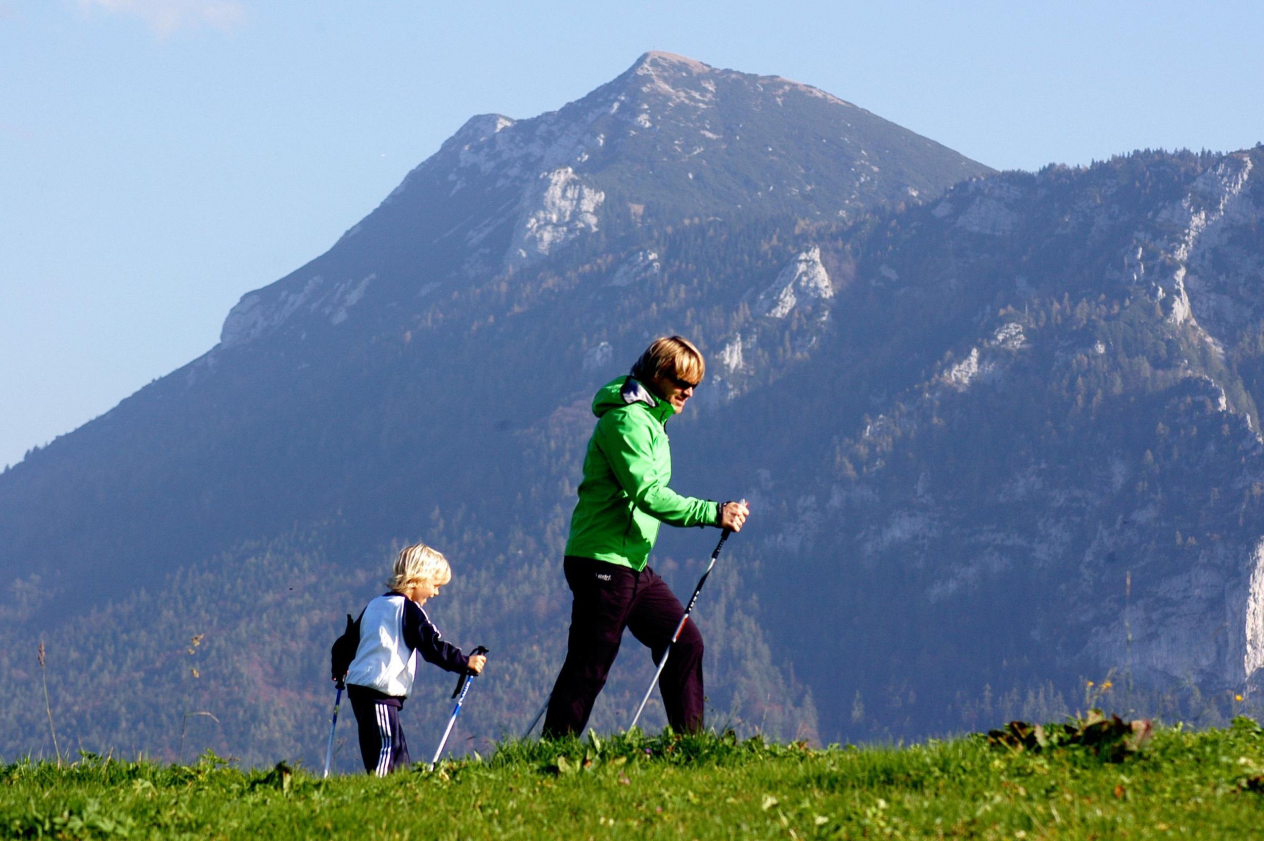 Nordic Walking die gesunde Art sich zu bewegen in der reizvollen Umgebung von Inzell/Chiemgau