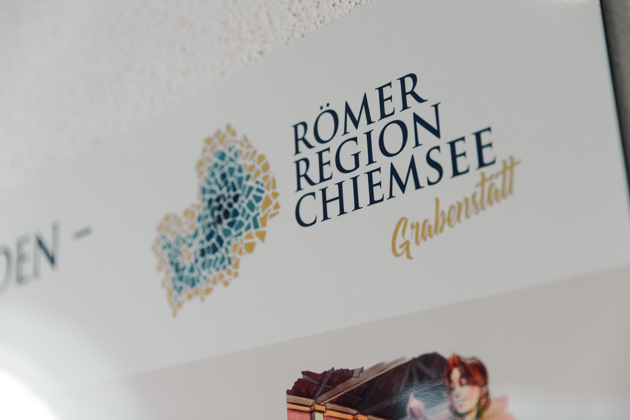 Schriftzug Römer Region Chiemsee Grabenstätt