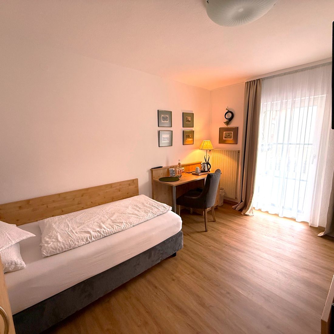 Single Comfort Room (example)