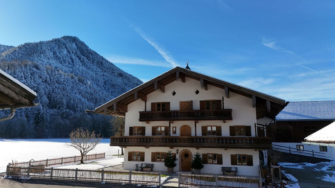 Knoglerhof Bauernhaus Winter