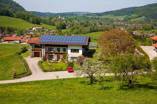 Haus in ruhiger Lage mit traumhaftem Panoramablick