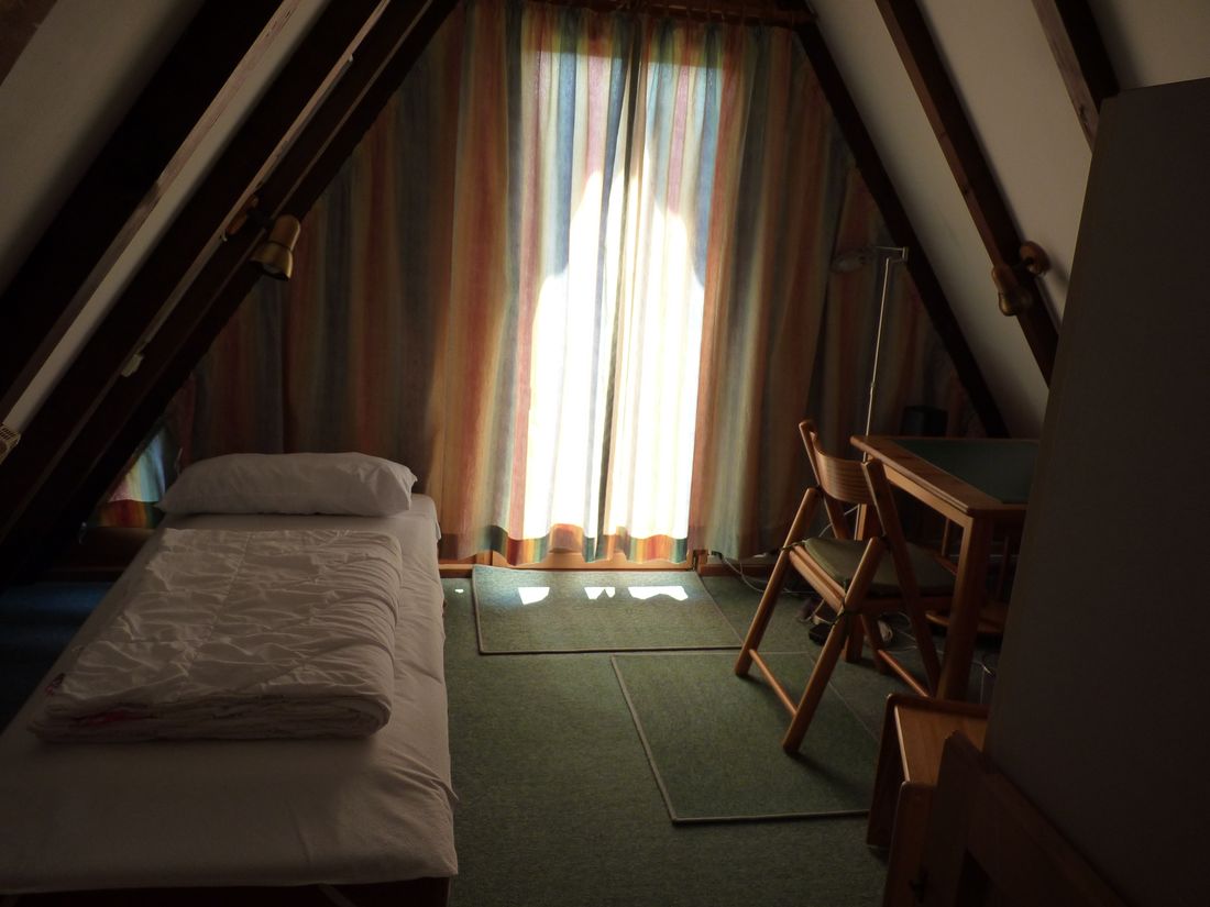 Einzelbett OG Rechts