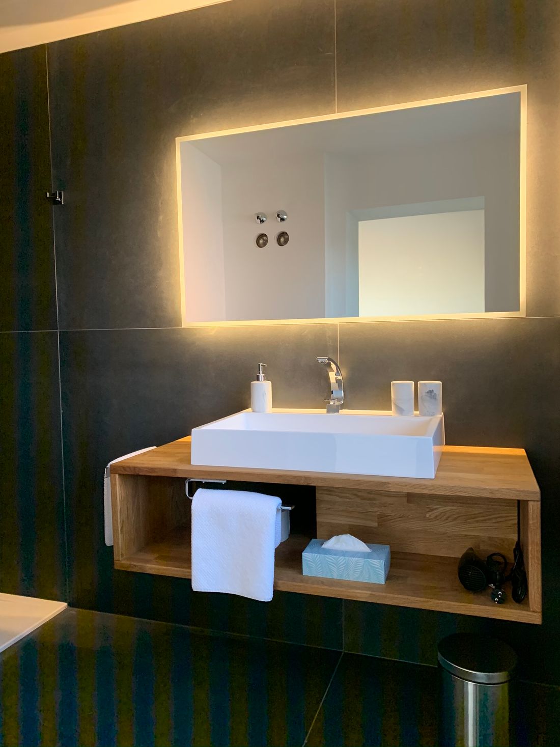 QC Hotel