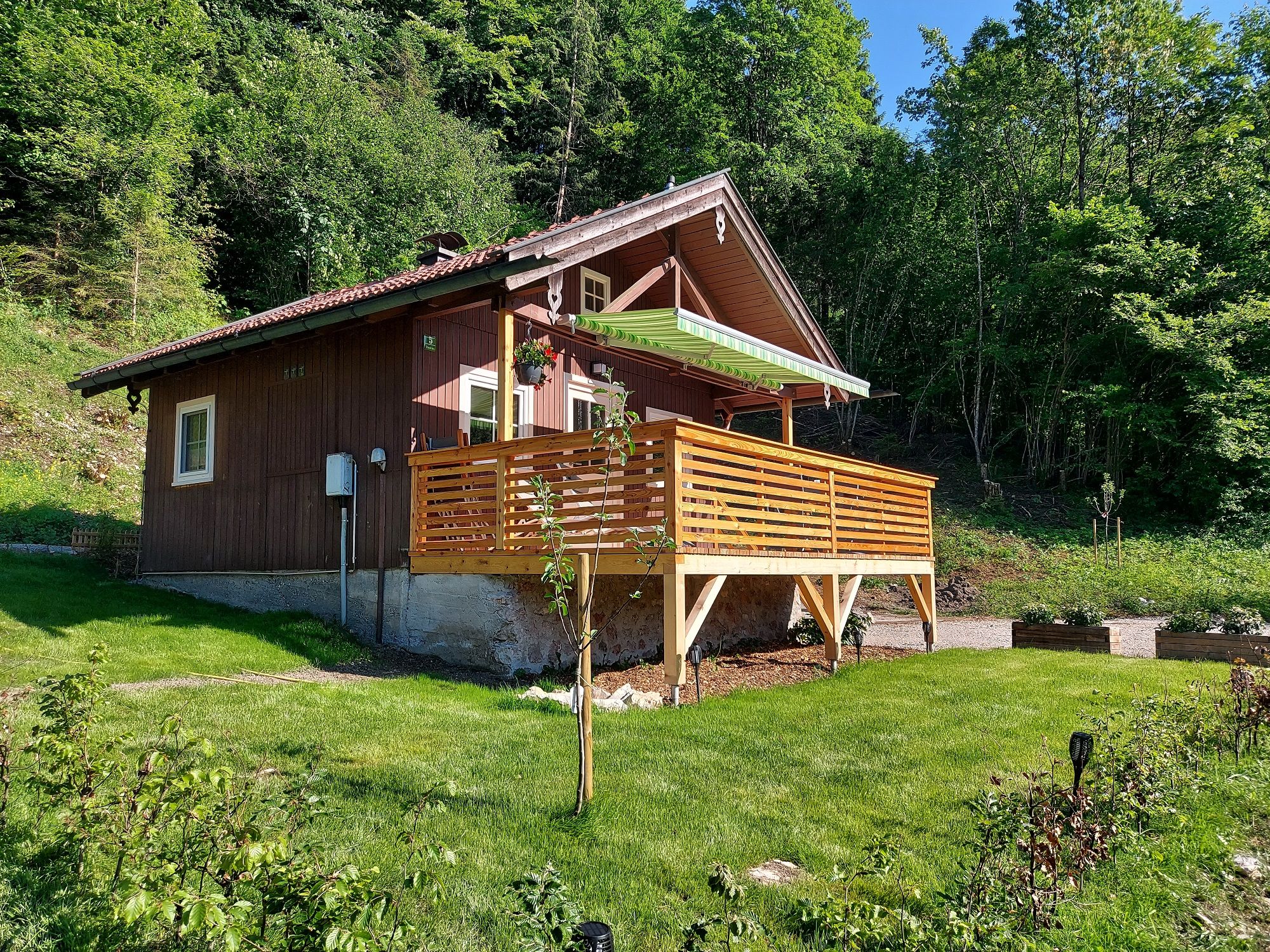 Ferienhütte und Garten