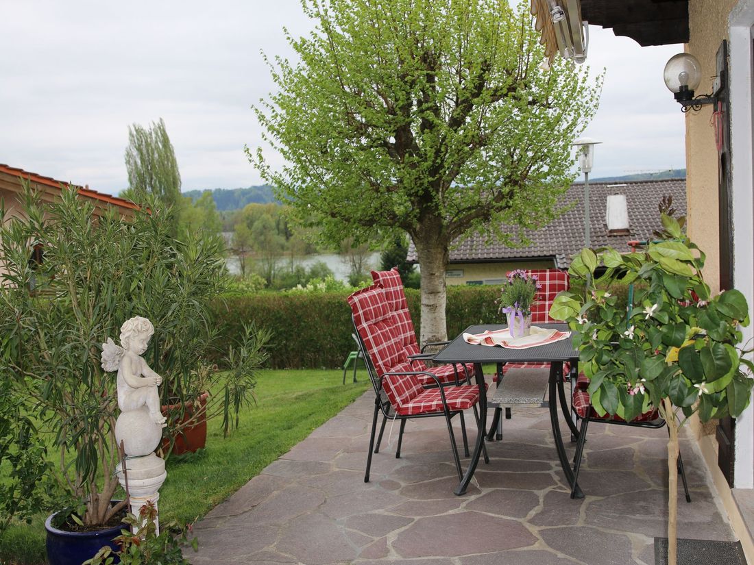 Terrasse mit Seeblick