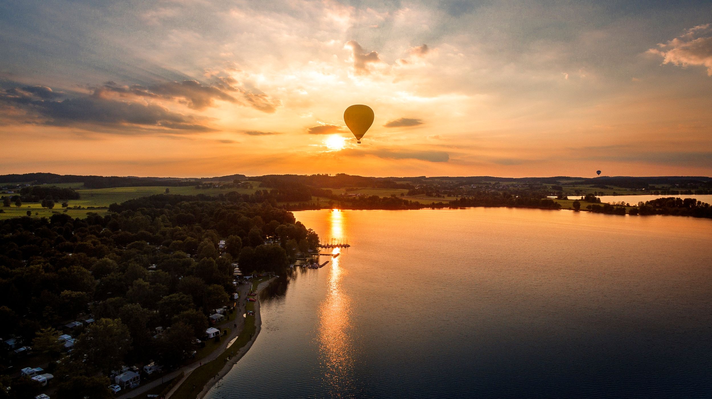 Sonnenuntergang auf dem Waginger See