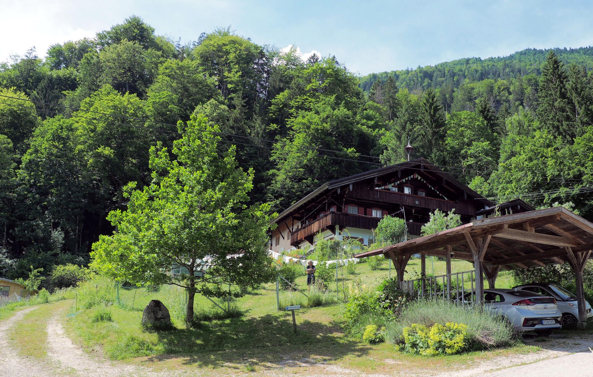 Lage vom Haus und Parkplatz