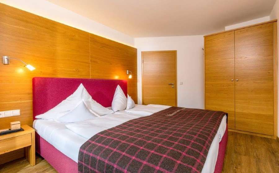 Wohnung 1 - Schlafzimmer