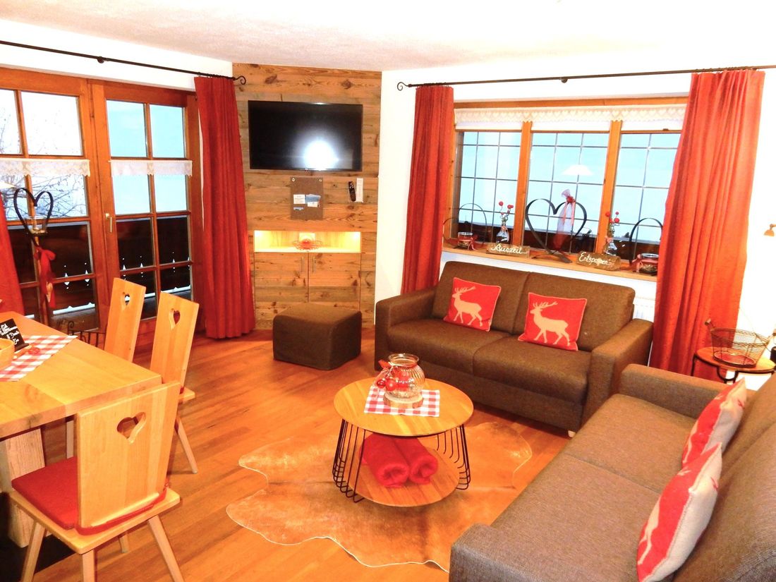 Wohnbeispiel Wohnzimmer im Gästehaus Schönfeld...