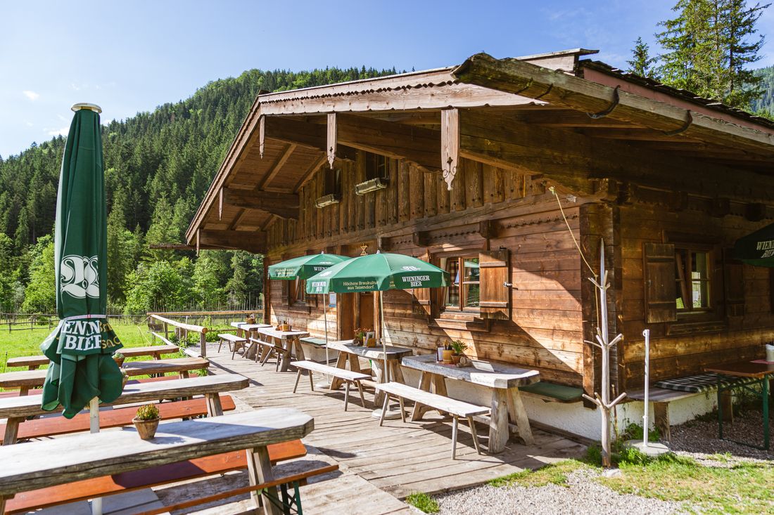 Schwarzachen Alm Terrasse