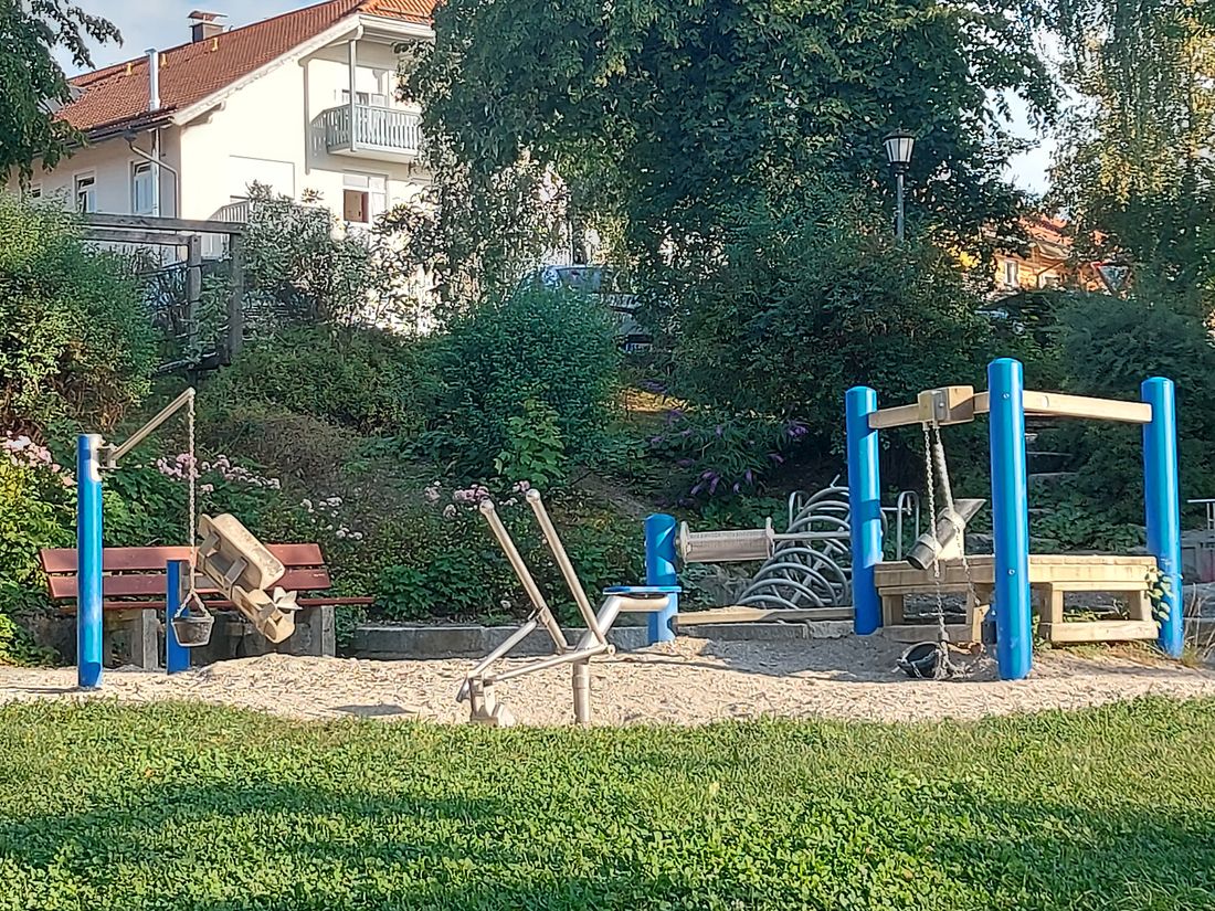 Erlebnisspielplatz im Kurpark Waging