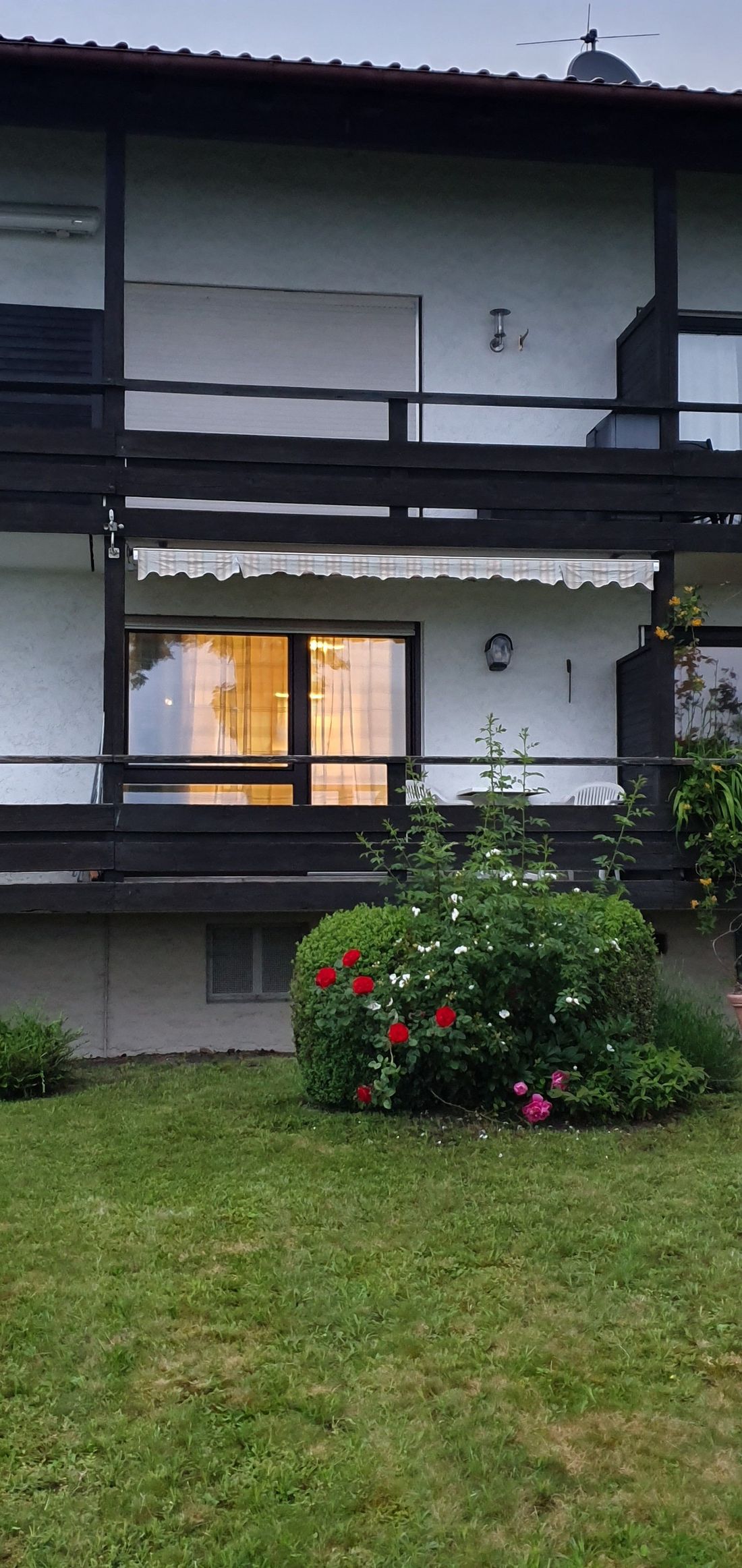 Hausansicht - Lage der Ferienwohnung