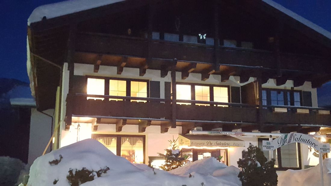 Hausansicht im Winter