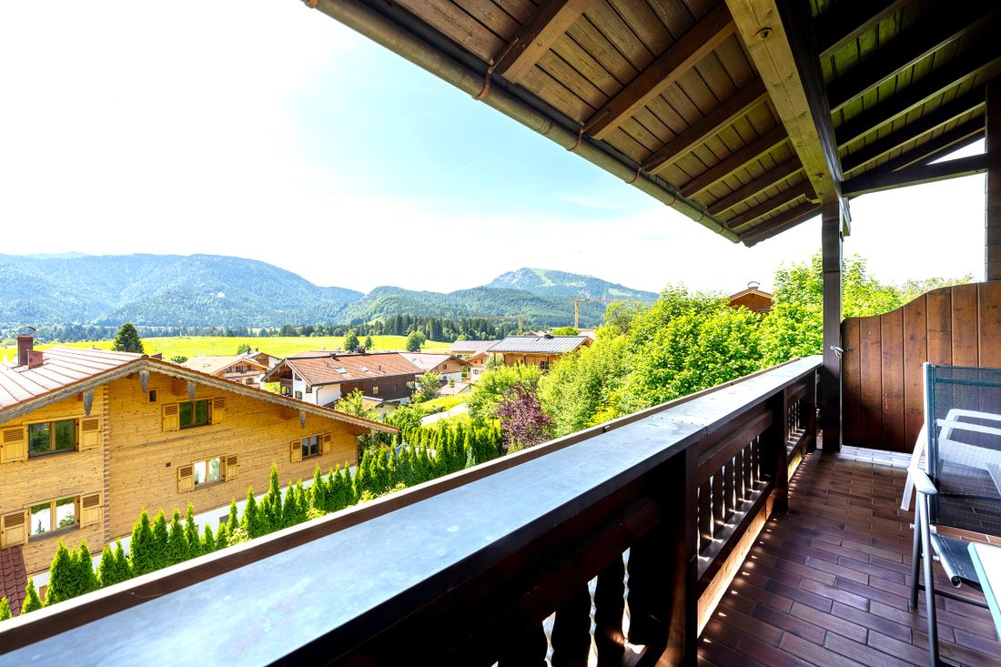 Wohnung 3: Ausblick vom Südwest-Balkon