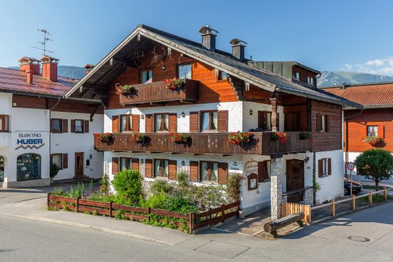 Landhaus Gstatter im Sommer