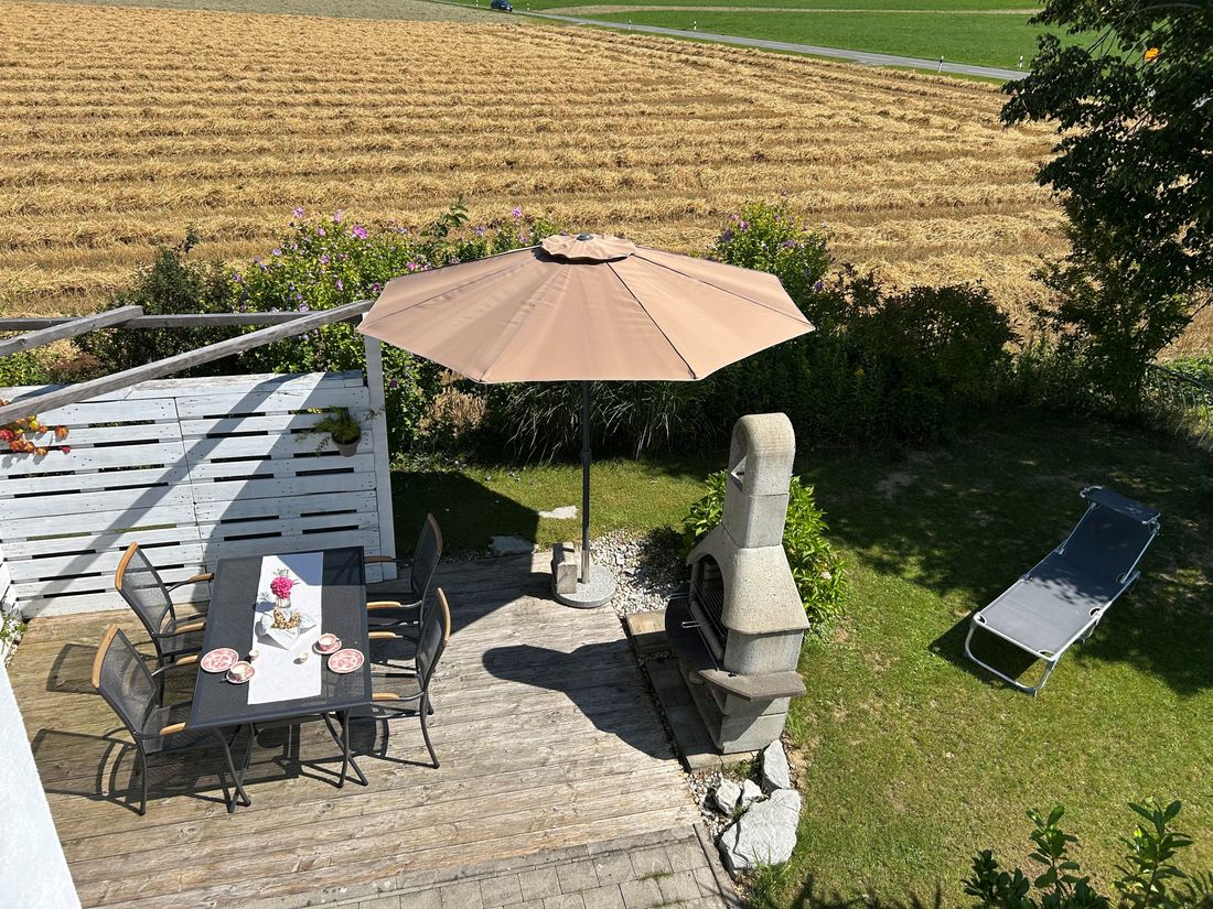 Sitzgelegenheit mit Feuerstelle