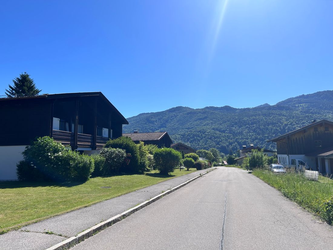 Straße zum Haus