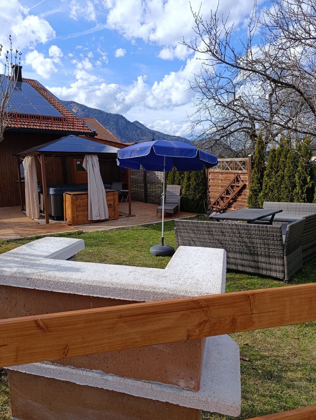 Garten FeWo Alpenrose