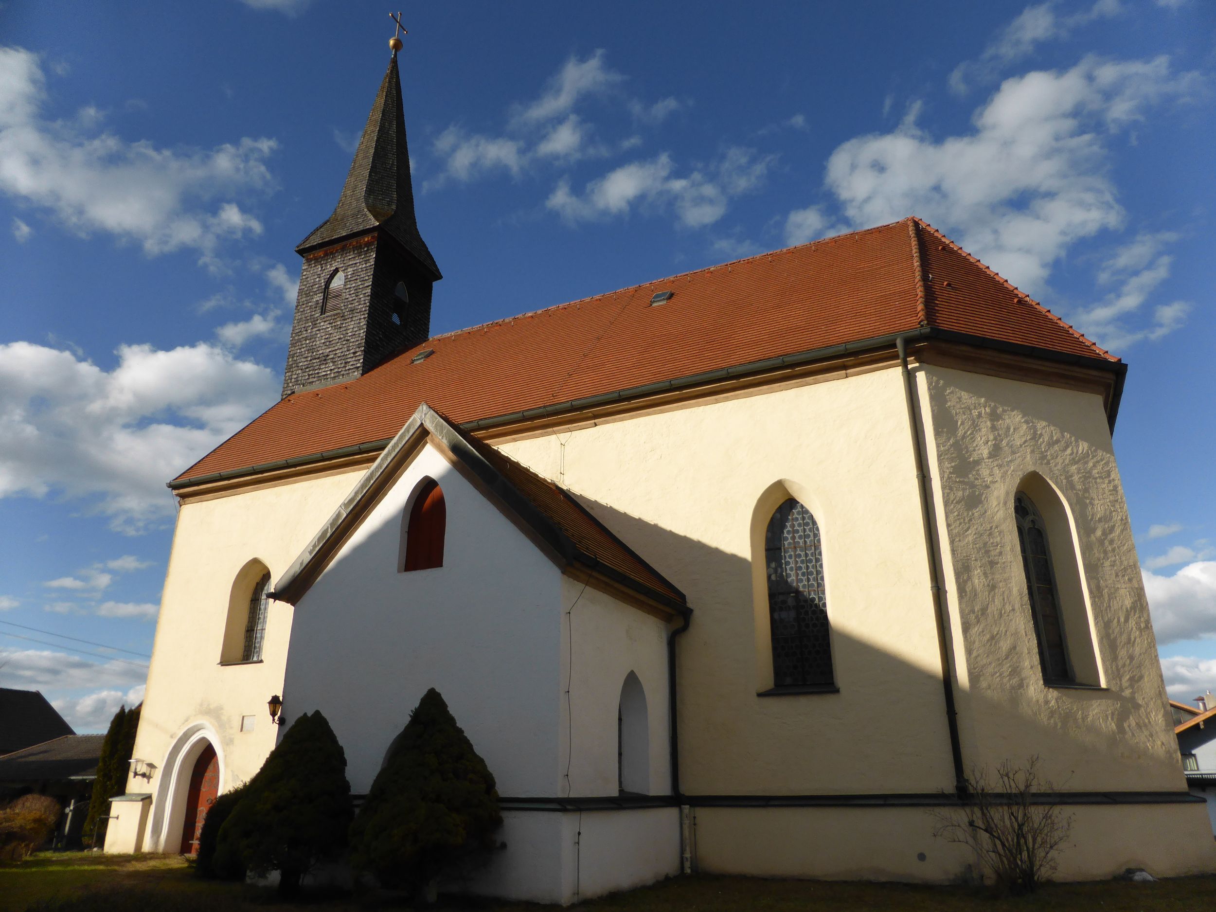 Johanneskirche  Tourist-Information Grabenstätt