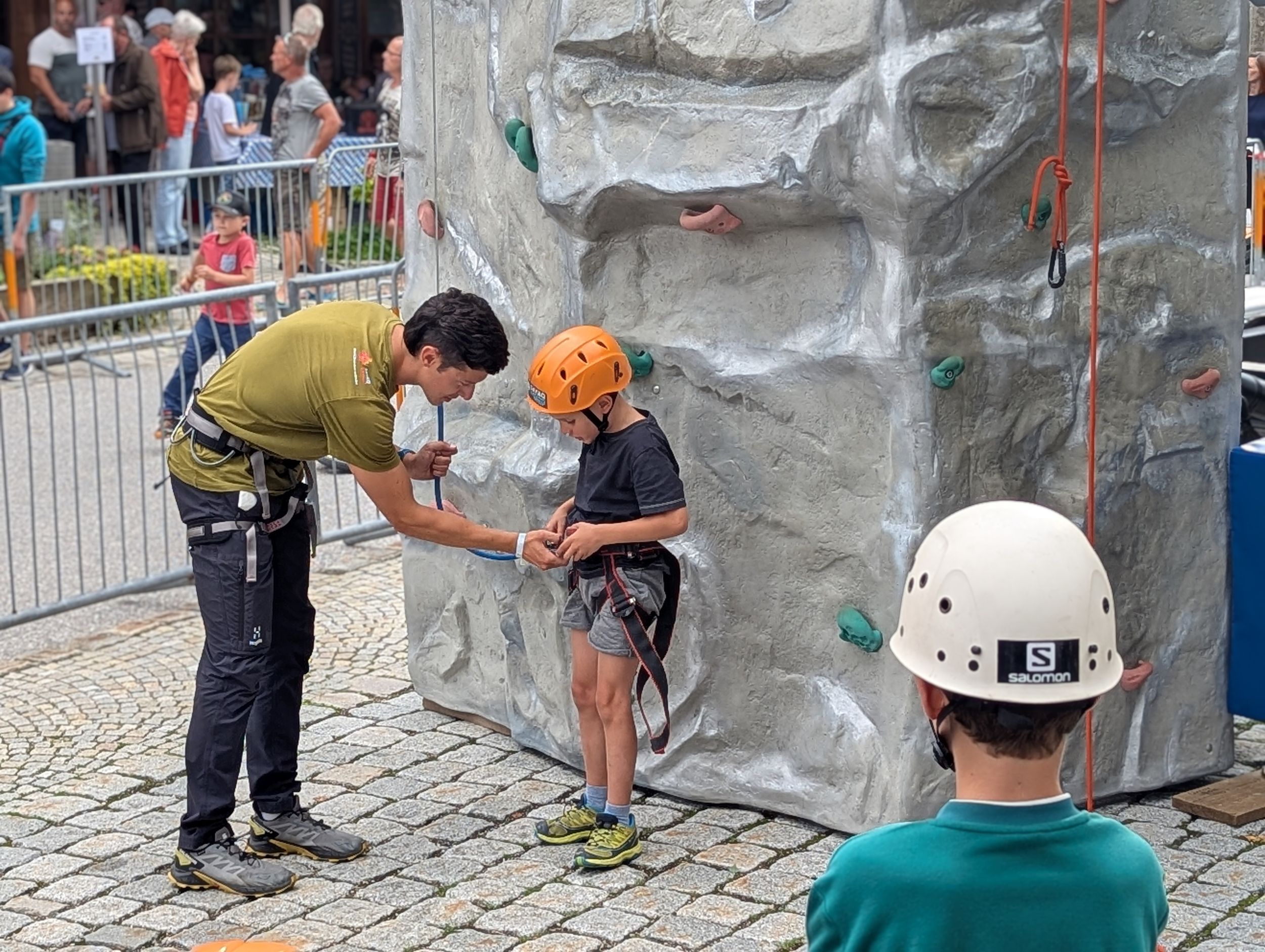 Straßenfest Kletterwand
