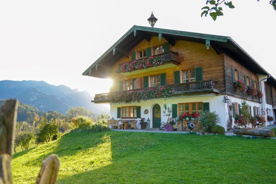 Hof im Sommer