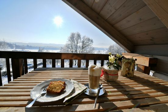 Kaffee auf der Terrasse in der Ferienwohnung Schenk
