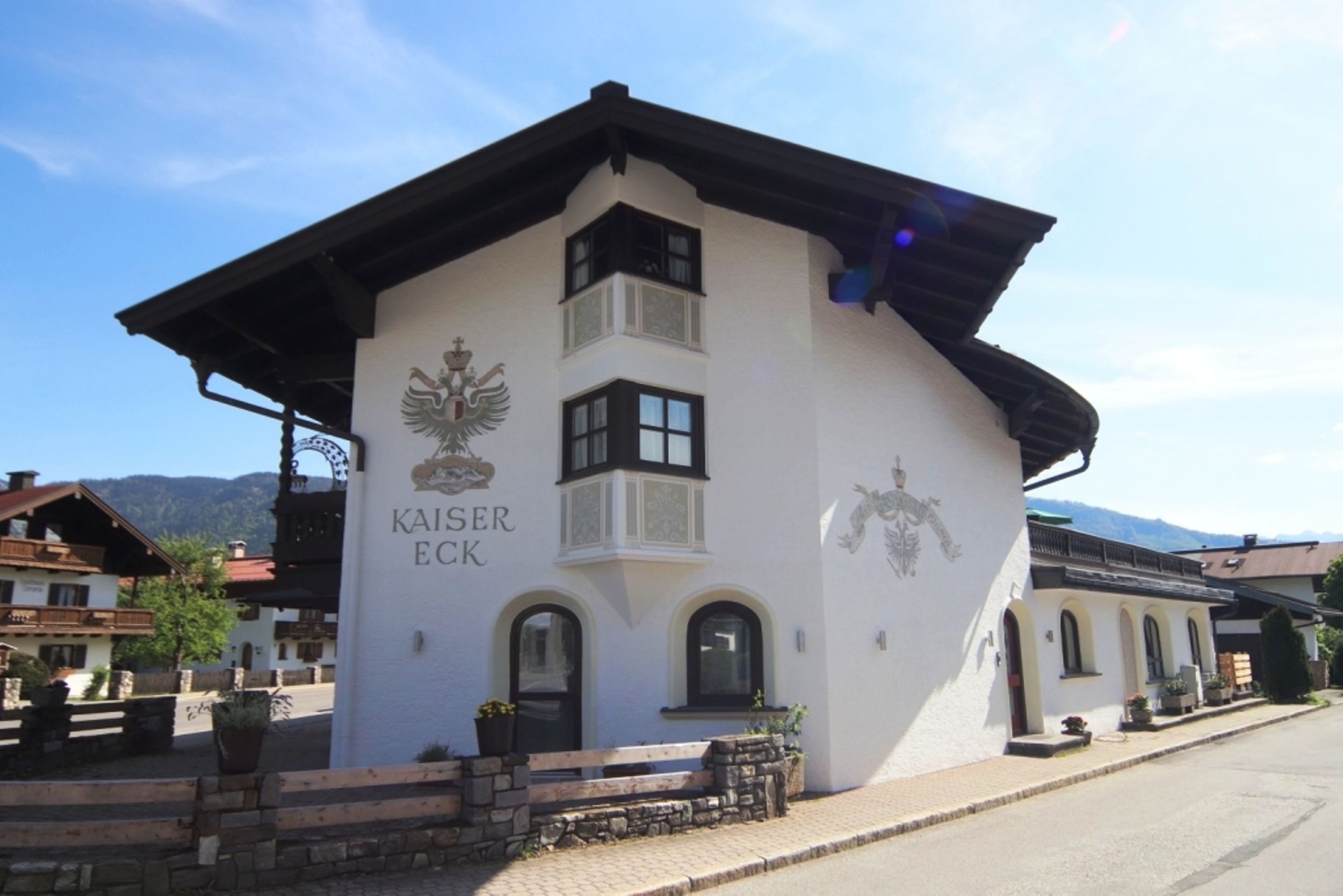 Hausansicht Kaisereck im Sommer