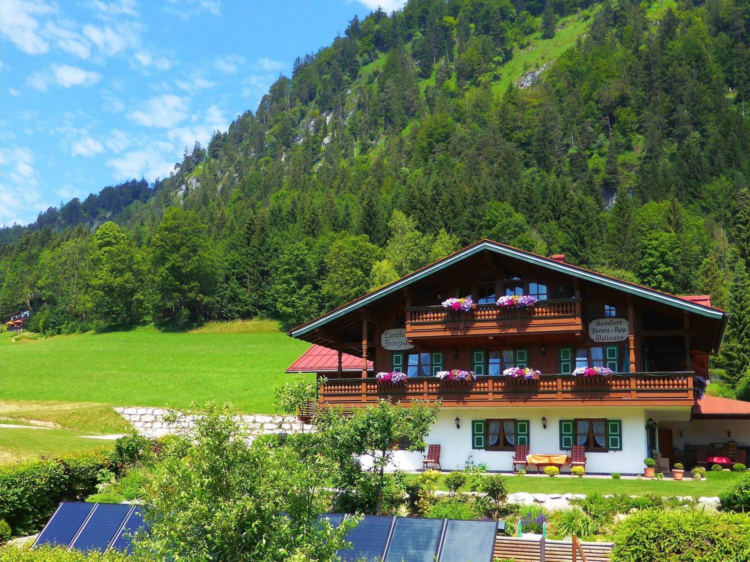 Herzlich Willkommen im Landhaus  Franziskus