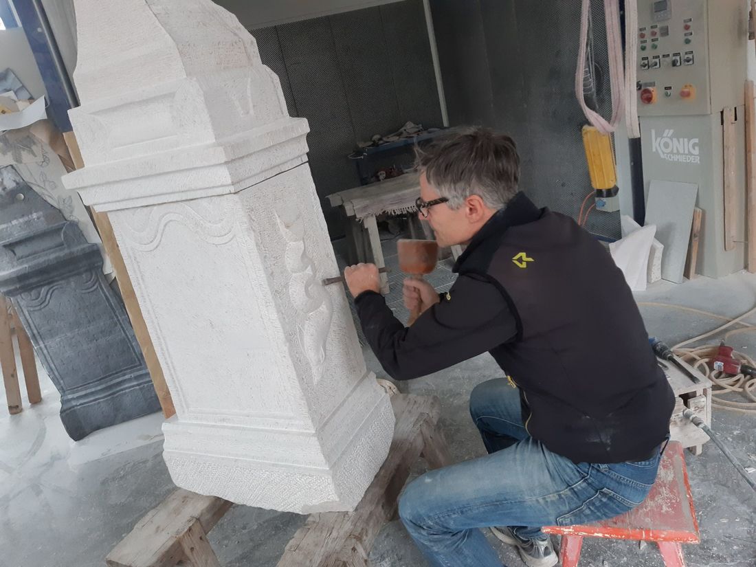 Ein Römerstein entsteht durch Fritz Seibold (3)