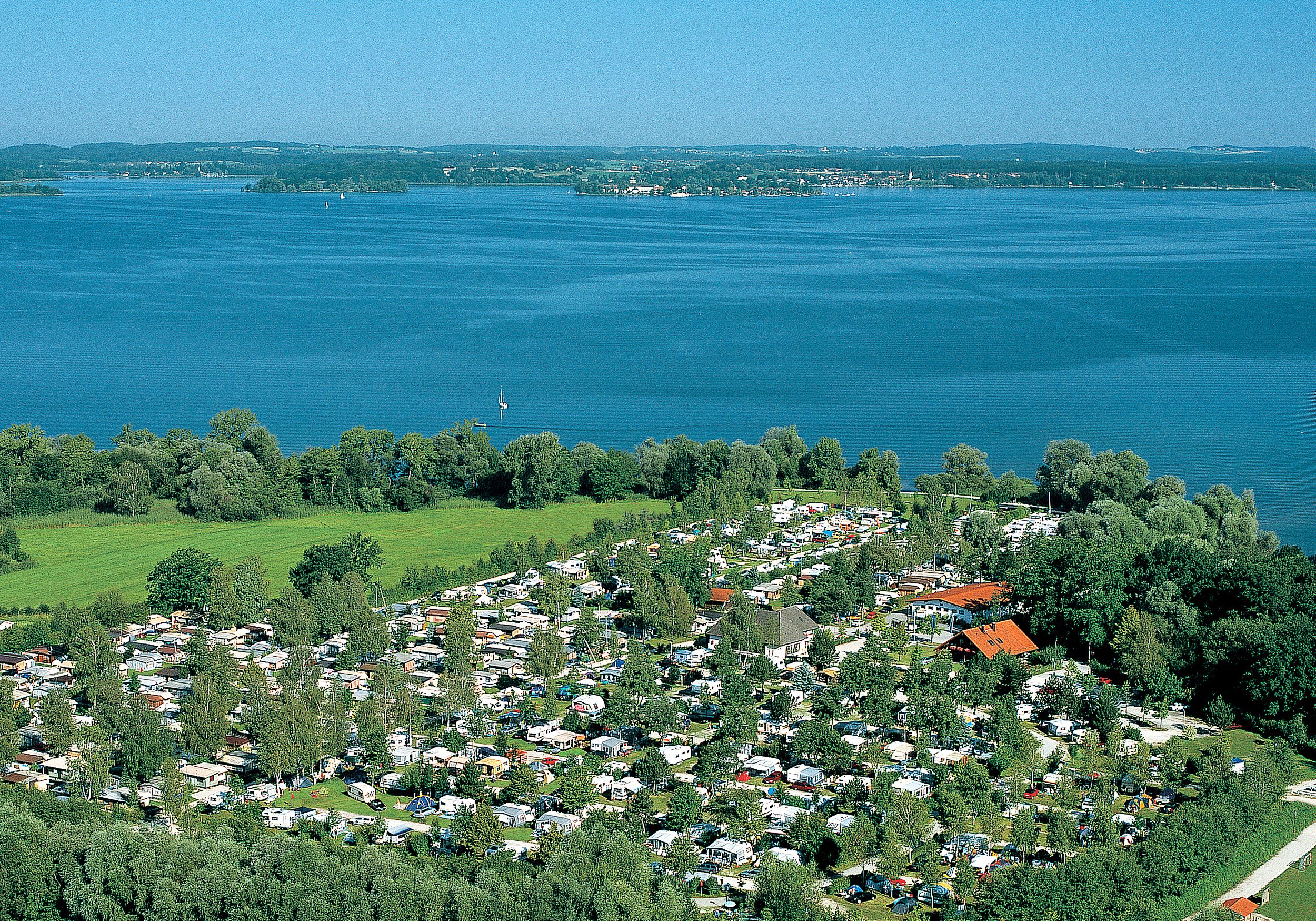 Chiemsee Camping Rödlgries Luftaufnahme-See
