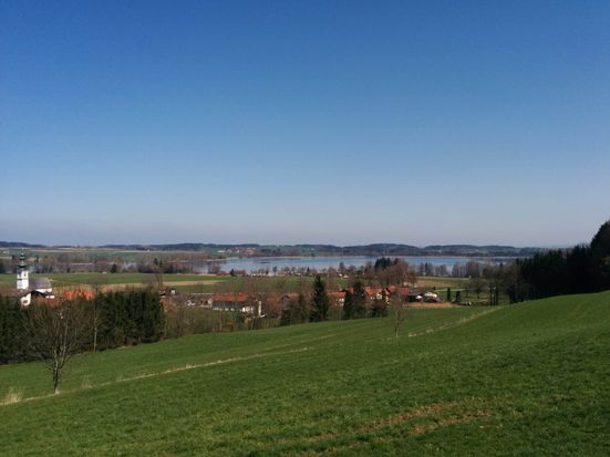 Blick über den Waginger See