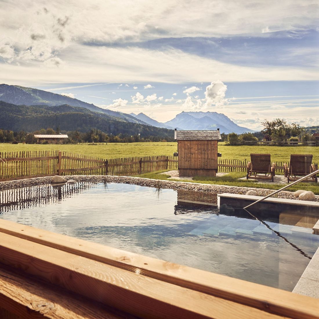activechalets alpspa naturpool alpenstrandkorb Zahmer Kaiser