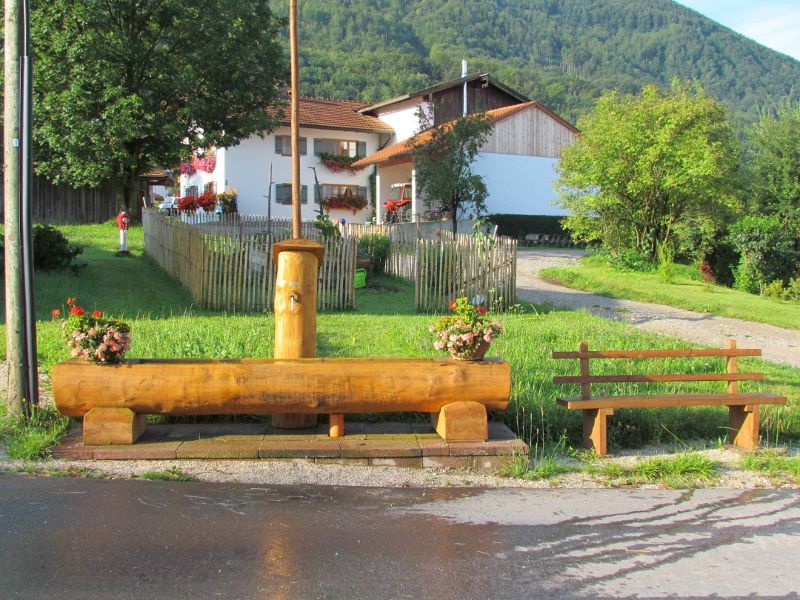 Der Dorfbrunnen