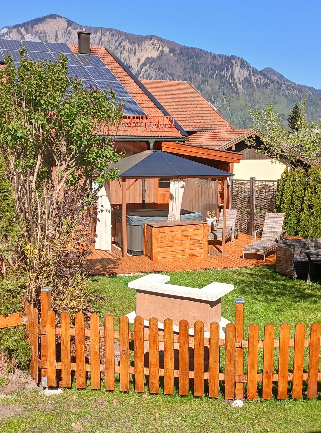 Garten Alpenrose mit Grill, Sauna und Whirlpool