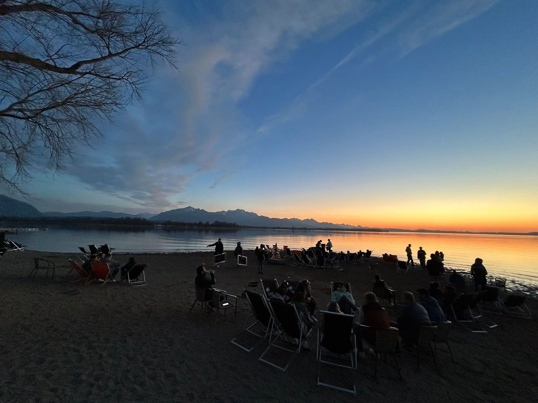 Strandbar am Abend