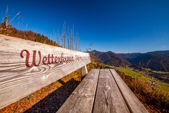 Bankerl am Wetterkreuz