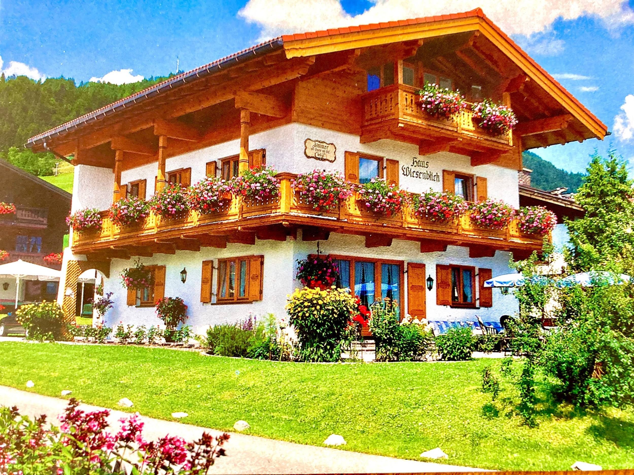 Haus im Sommer