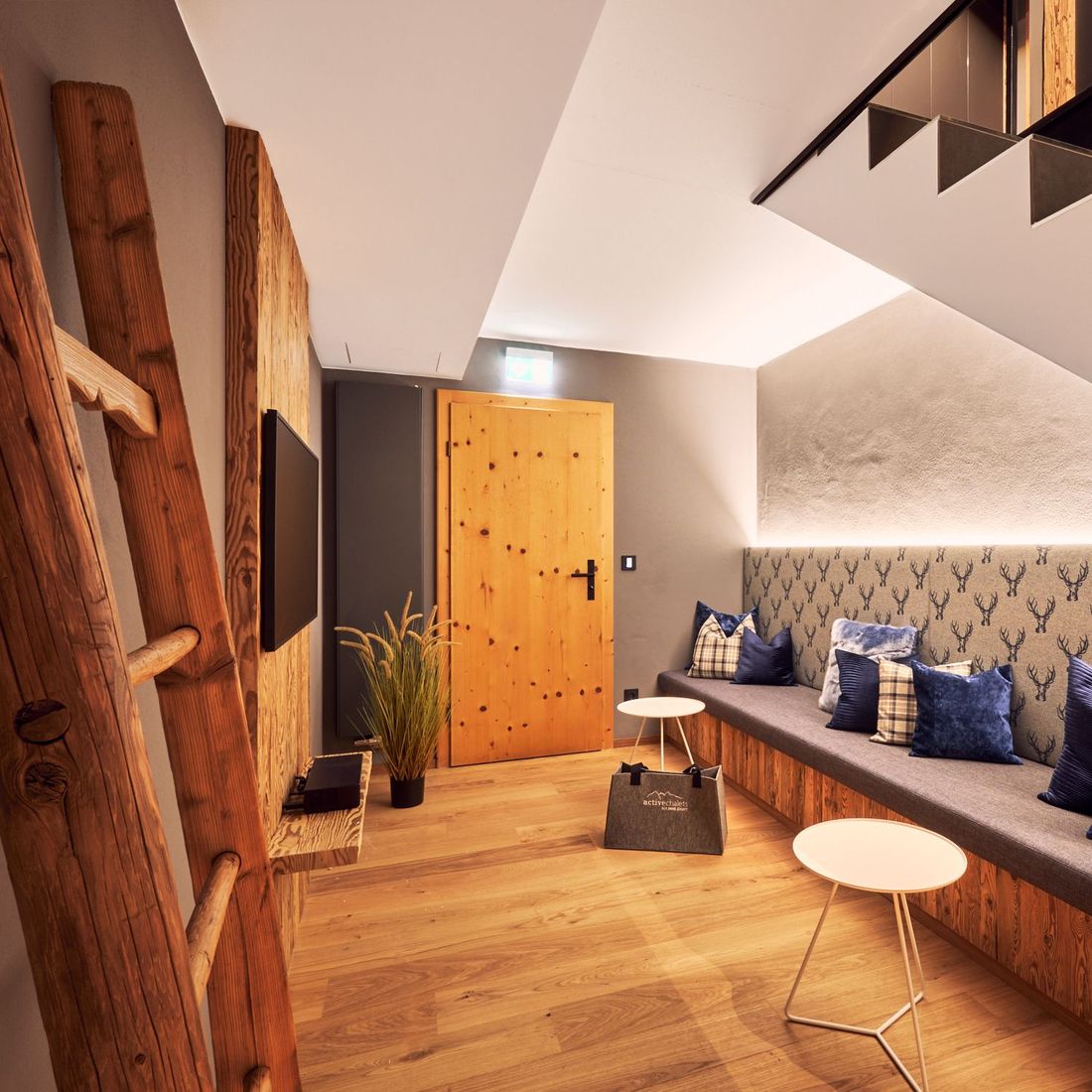 activechalets alpspa TV lounge