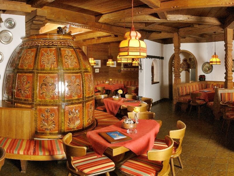Kachelofen im Restaurant Reit im Winkl