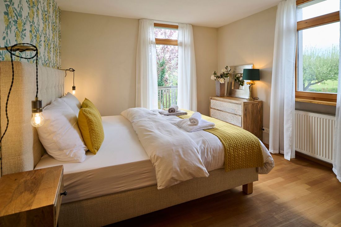 Schlafzimmer 1