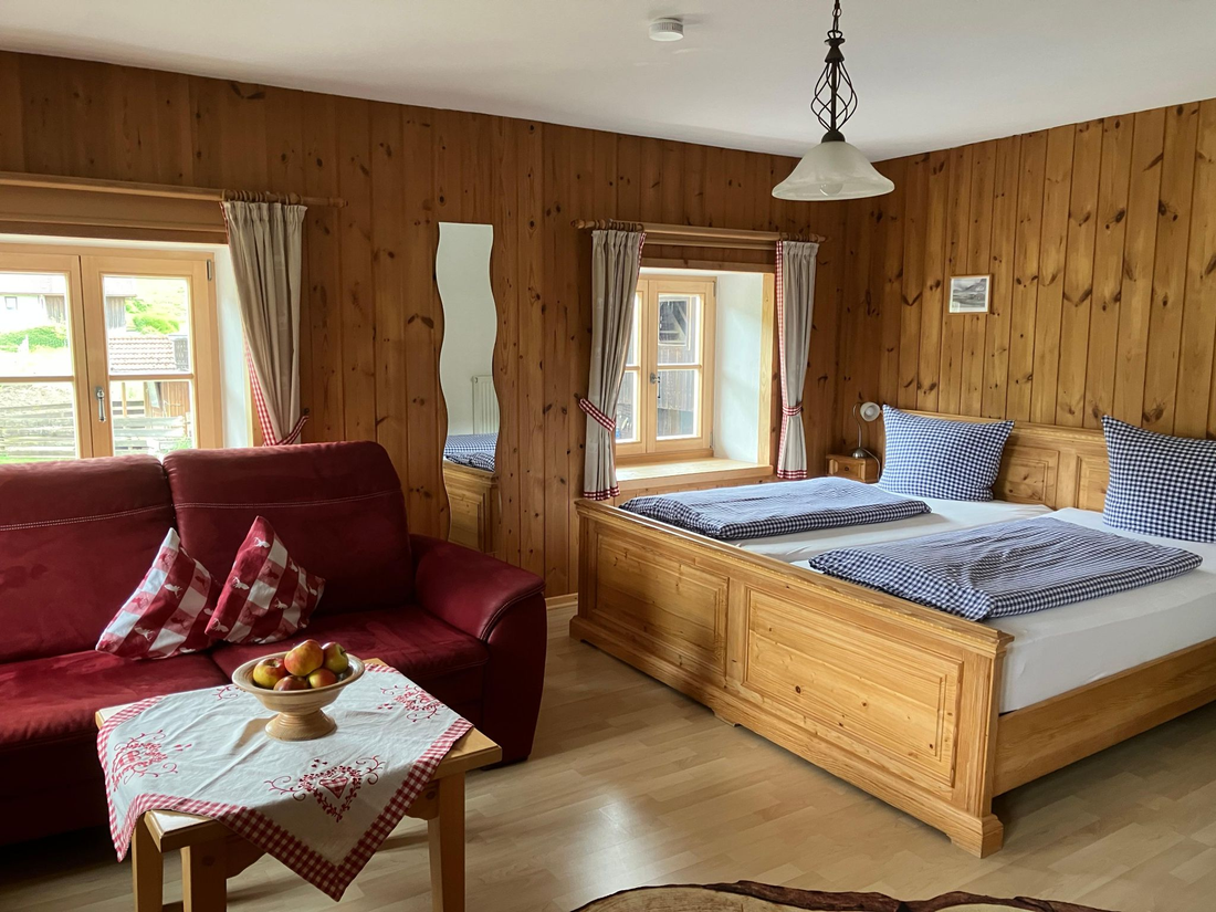 Schlaf/Wohnbereich Ferienwohnung Burgl
