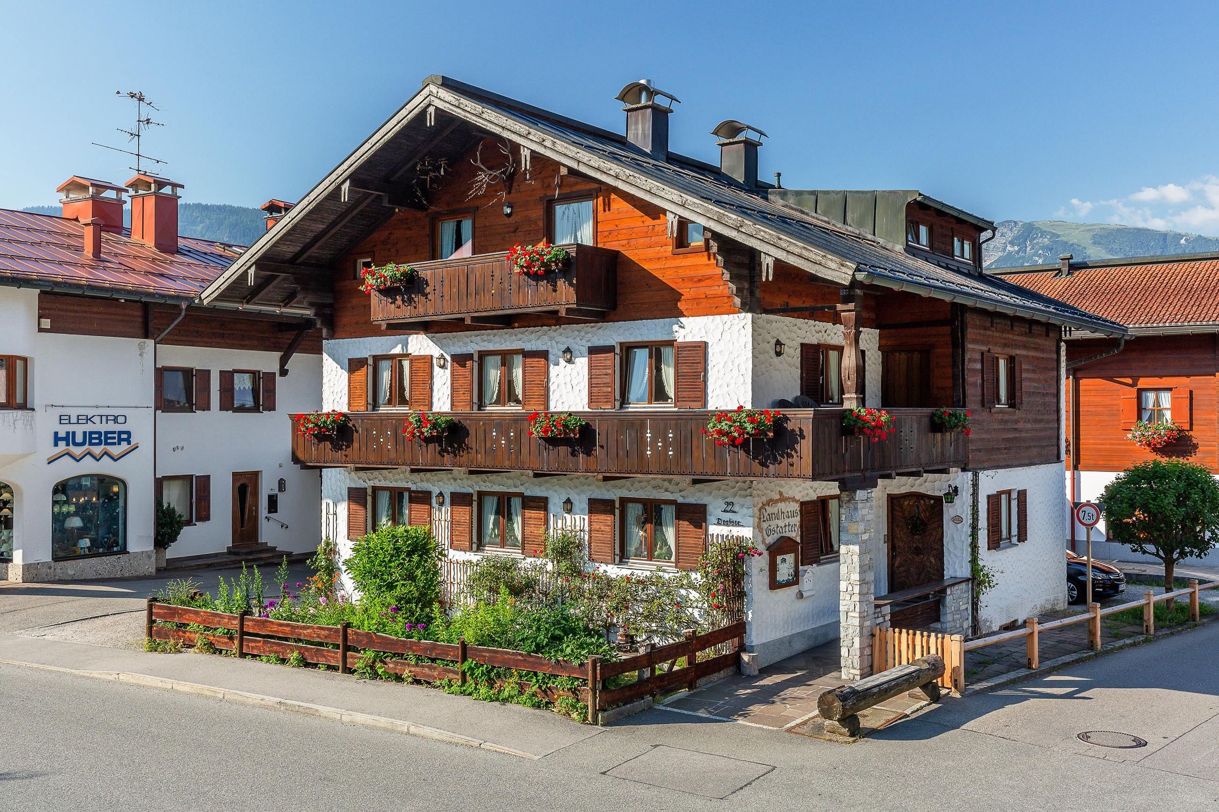 Landhaus Gstatter im Sommer