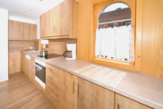 Moderne, vollausgestattete Küche