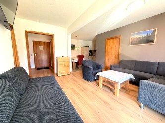 Offener Wohn- und Essbereich