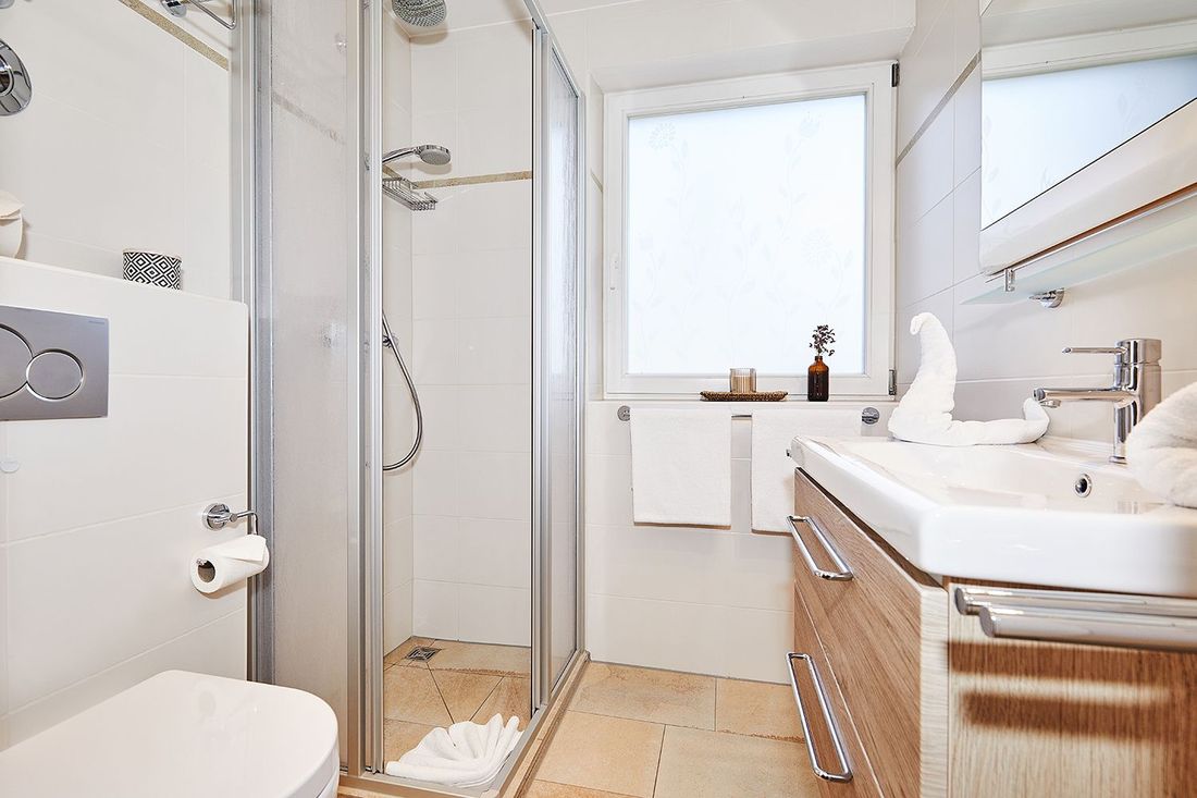 Bad mit Dusche