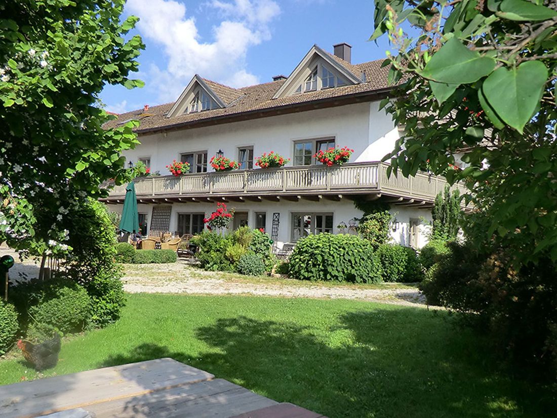 Haus vom Garten aus